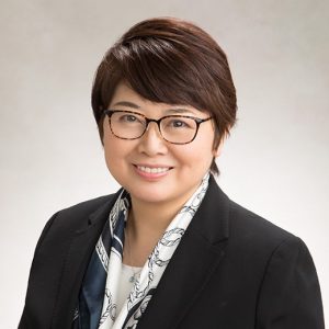 山野美容芸術短期大学　教授　富田知子
